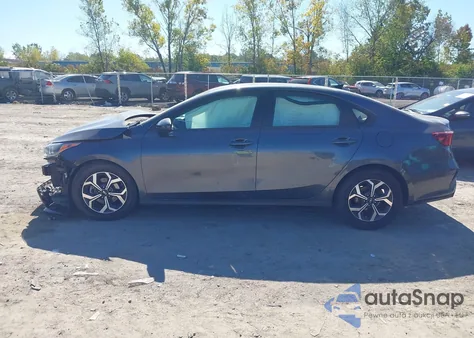 2020 Kia Forte Lxs из США, поврежденный, VIN 3KPF24AD8LE213156